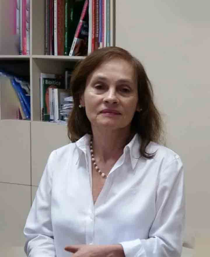 Foto de Dra. Claudia Pieper (Brasil)